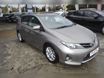 Used Toyota Auris 2014 for sale - 76492207: Photo