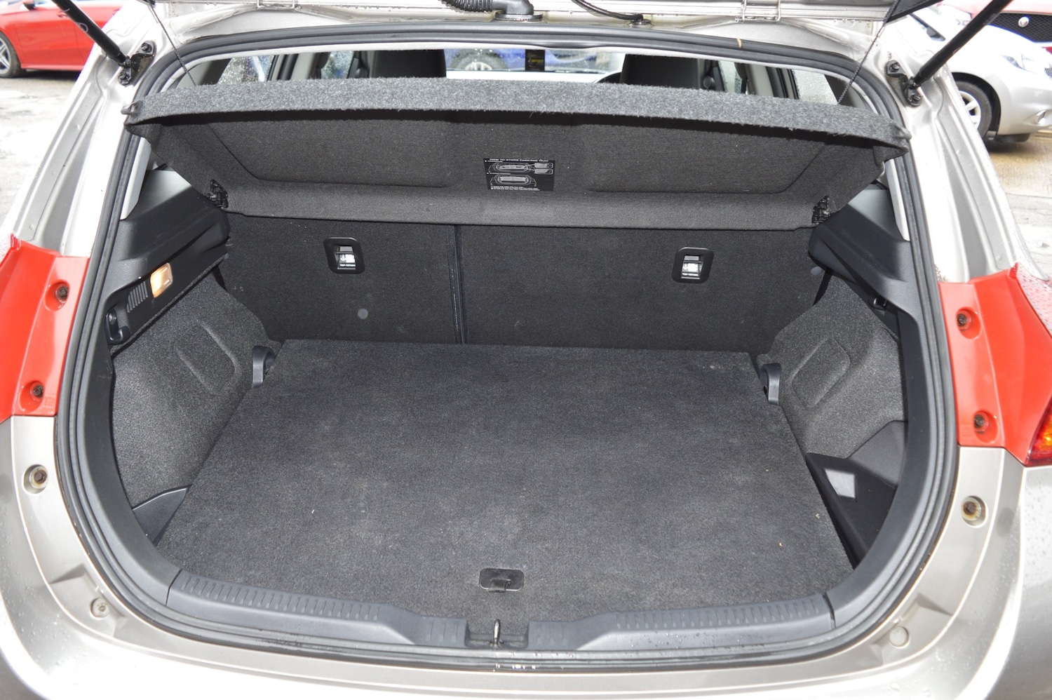 Used Toyota Auris 2014 for sale - 76492207: Photo 9