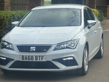 Used SEAT Leon 2019 for sale - 76122429: Photo
