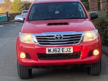Used Toyota Hilux 2012 for sale - 76122961: Photo 2