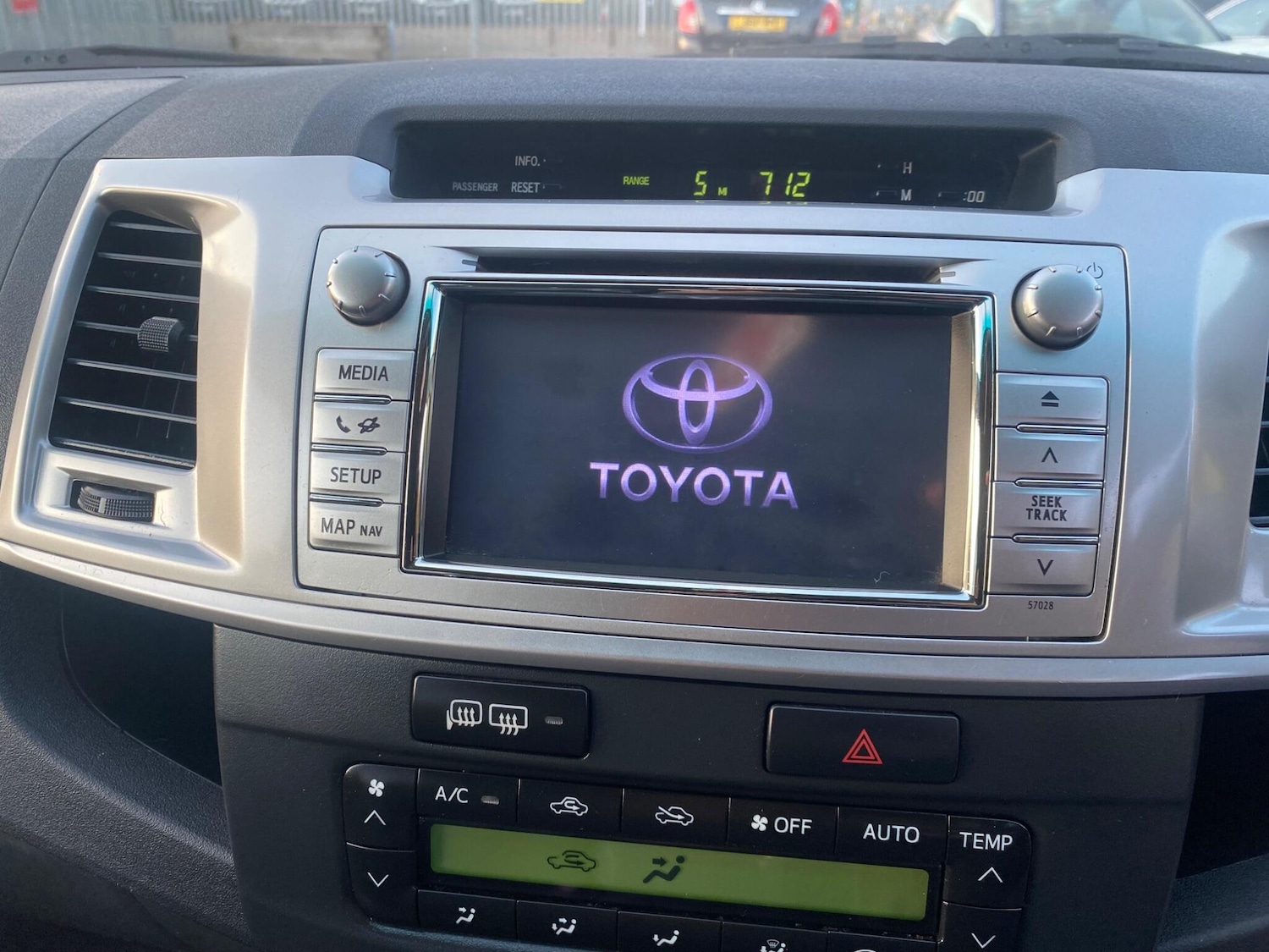 Used Toyota Hilux 2012 for sale - 76122961: Photo 31