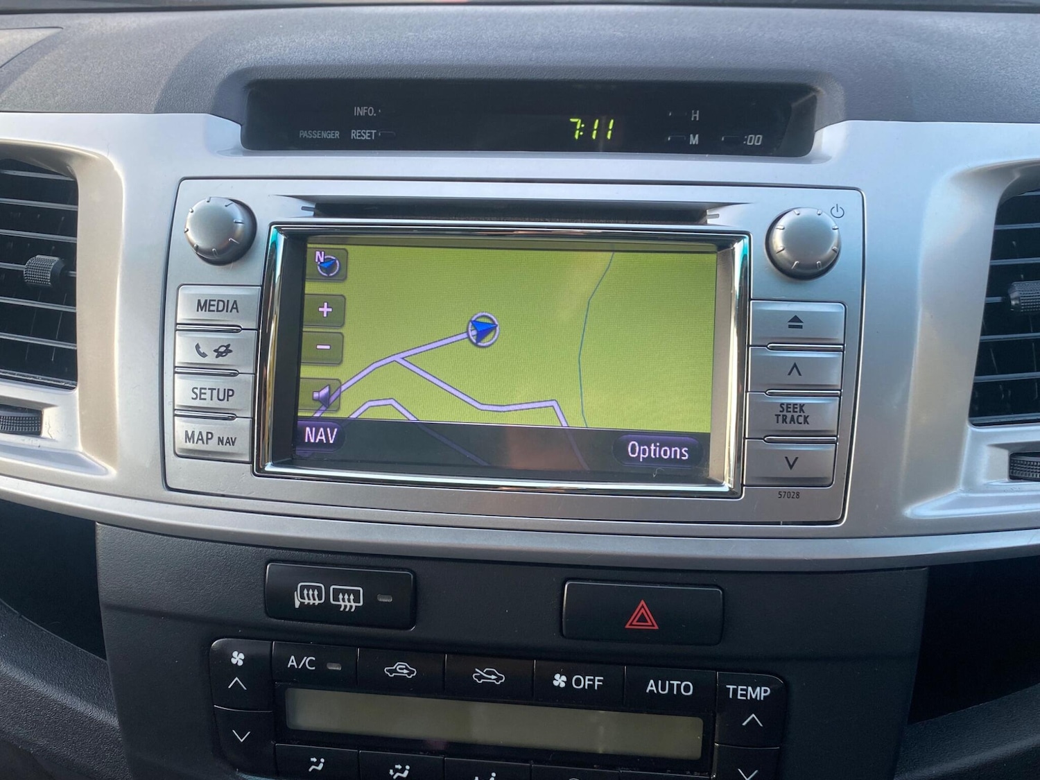 Used Toyota Hilux 2012 for sale - 76122961: Photo 33