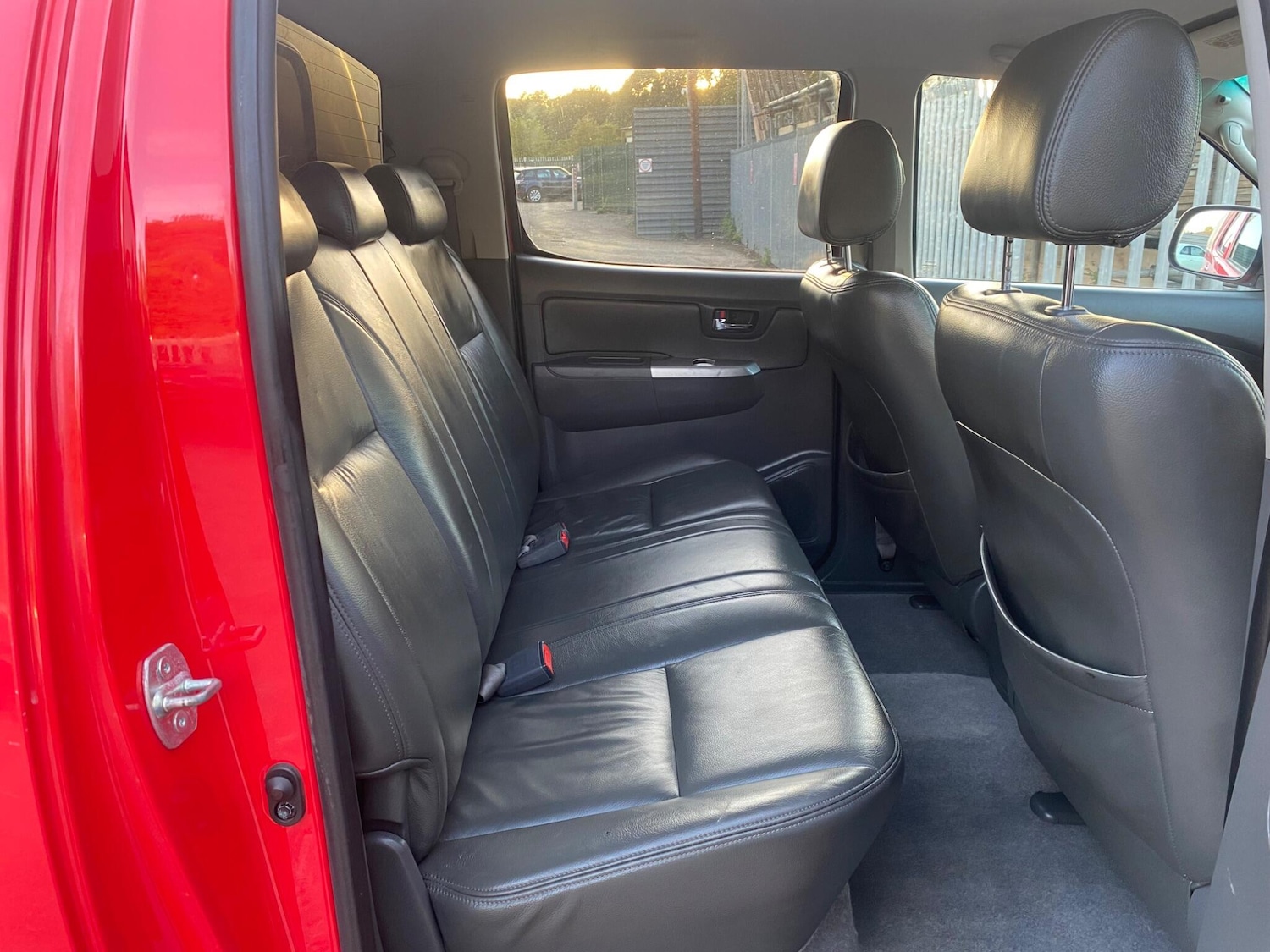 Used Toyota Hilux 2012 for sale - 76122961: Photo 45