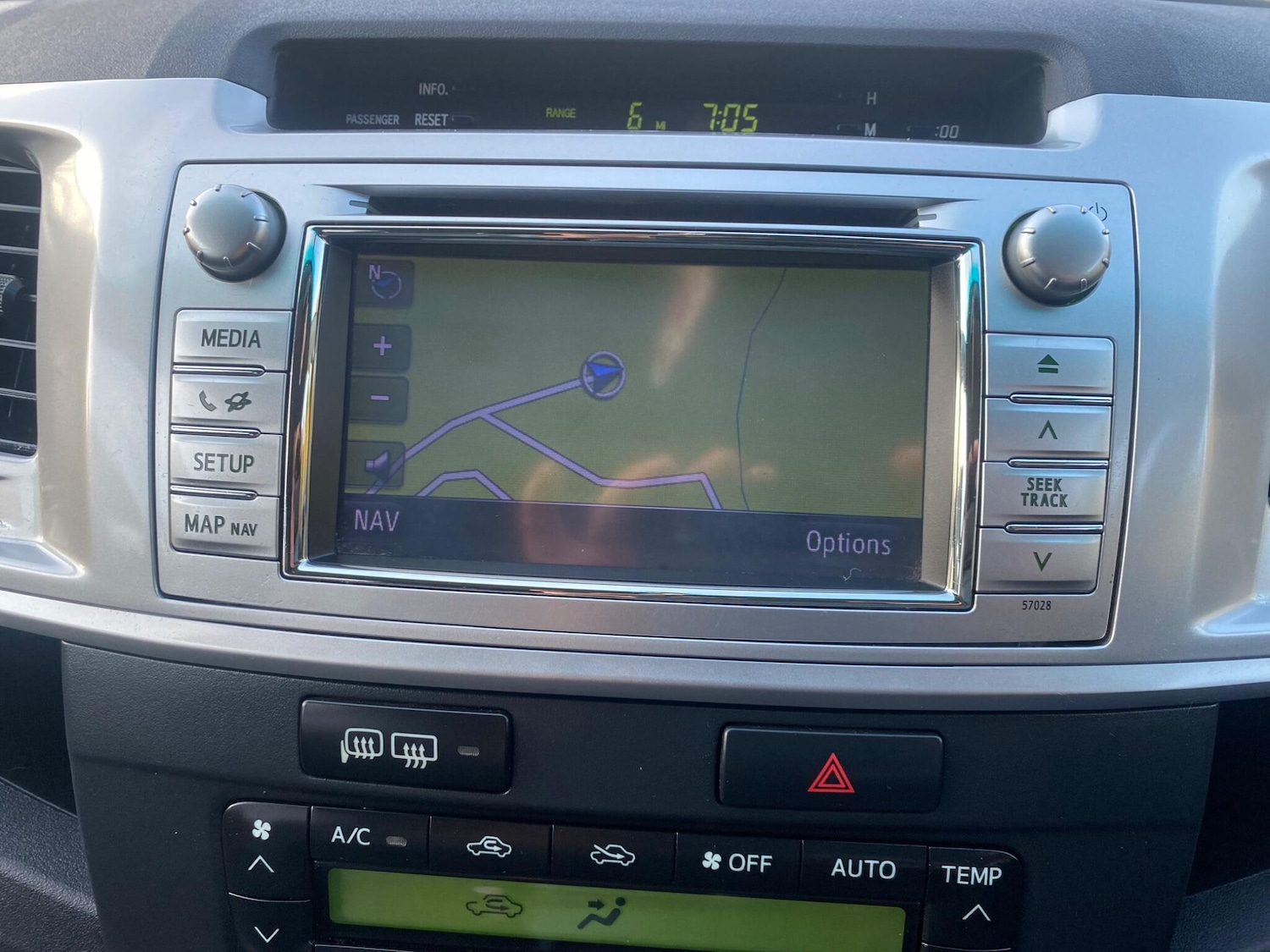 Used Toyota Hilux 2012 for sale - 76122961: Photo 59