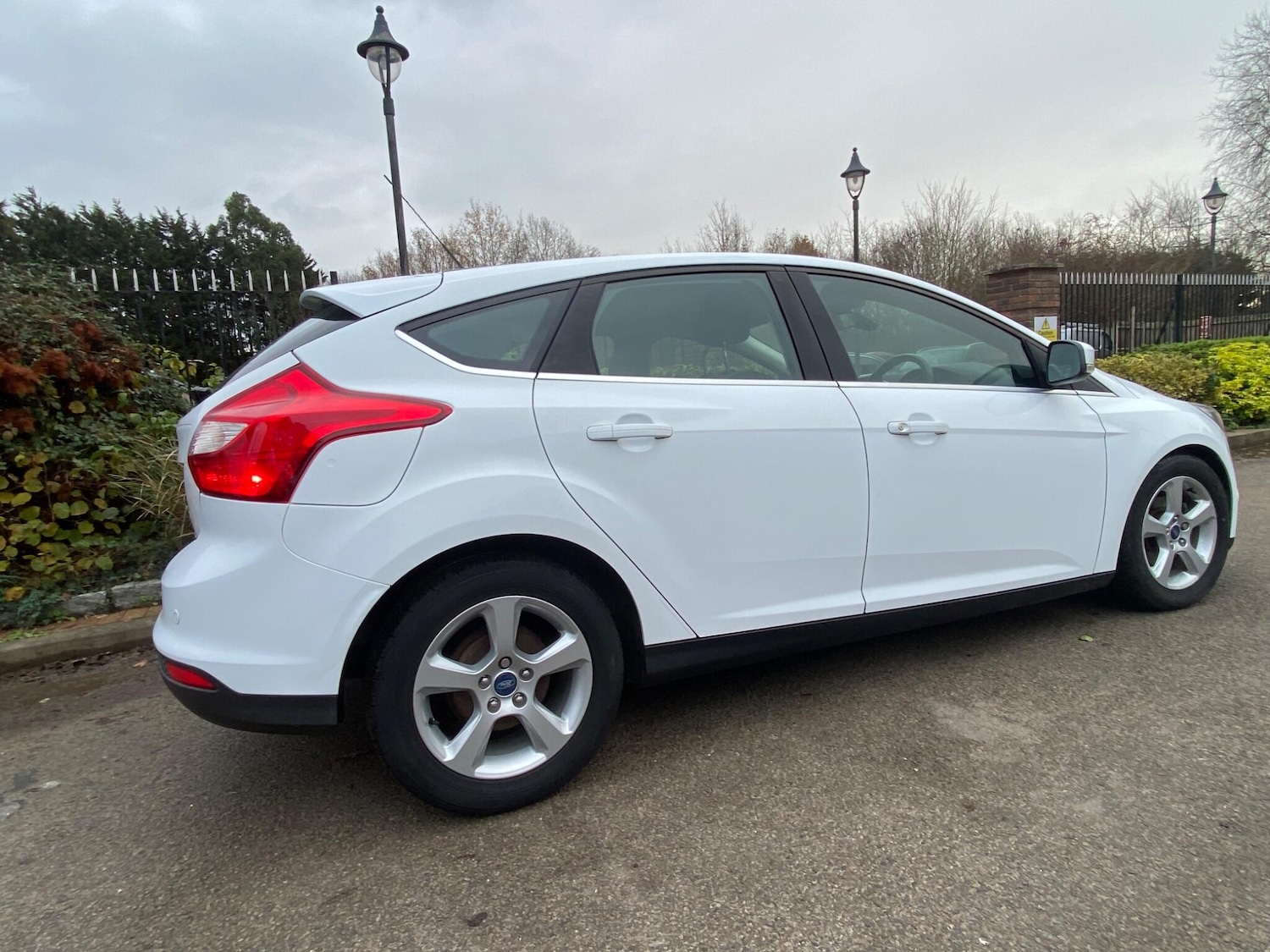 Used Ford Focus 2014 for sale - 76865865: Photo 9