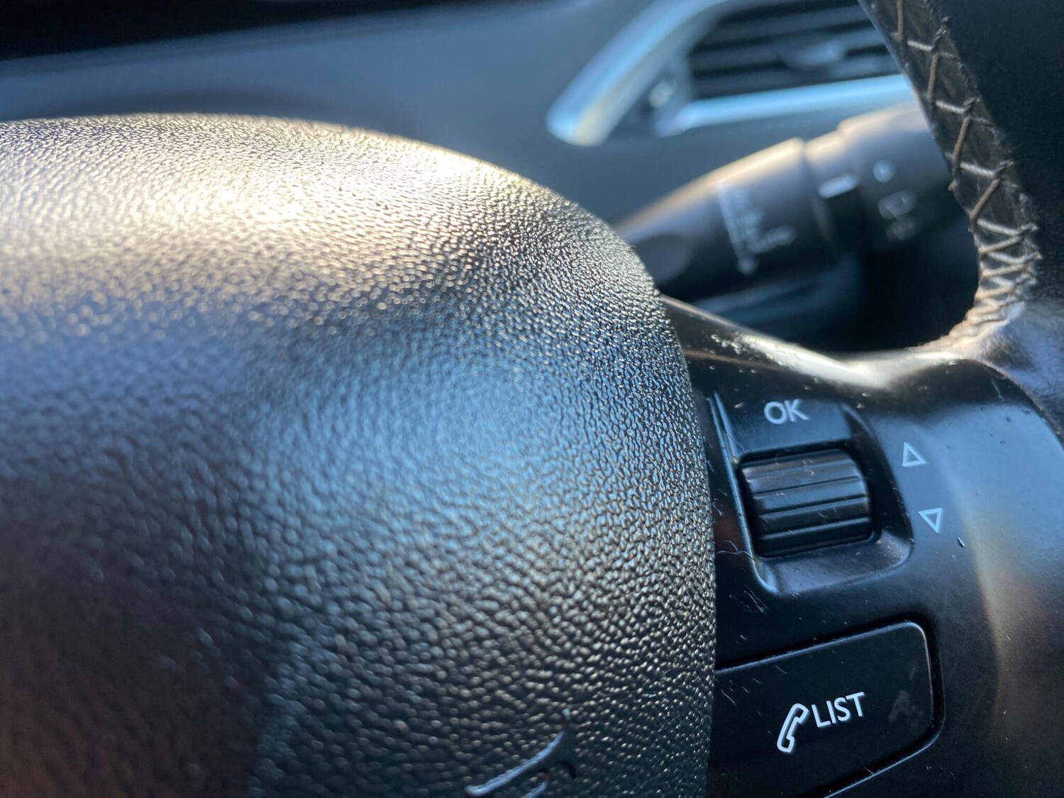 Used Peugeot 2008 2018 for sale - 76122859: Photo 34