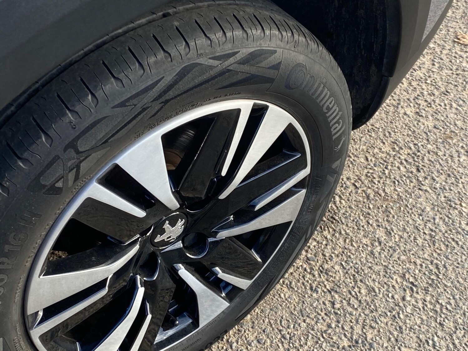 Used Peugeot 2008 2018 for sale - 76122859: Photo 37