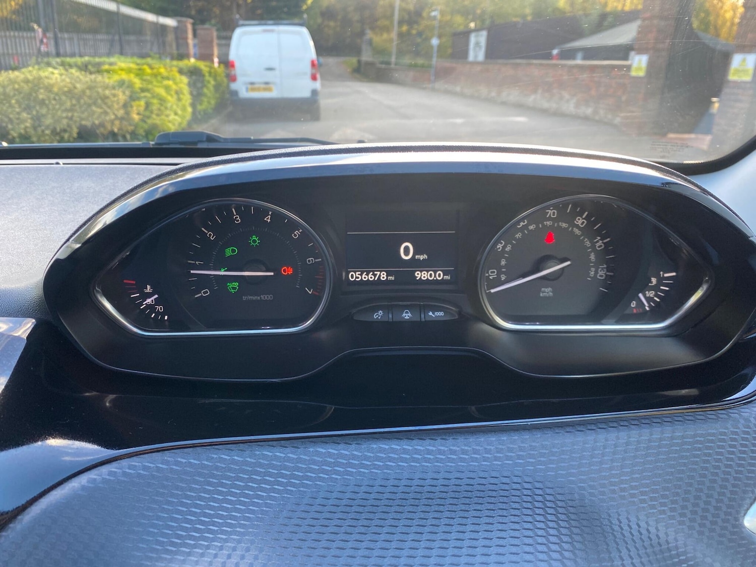 Used Peugeot 2008 2018 for sale - 76122859: Photo 45