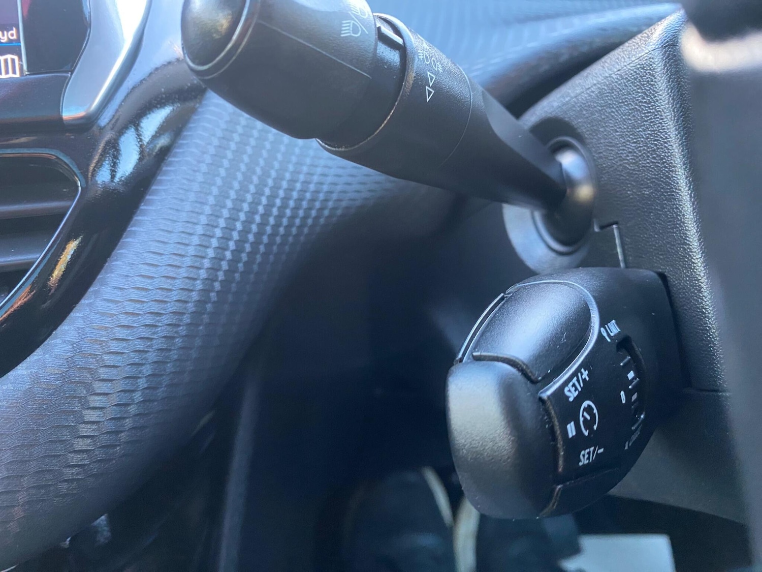 Used Peugeot 2008 2018 for sale - 76122859: Photo 49