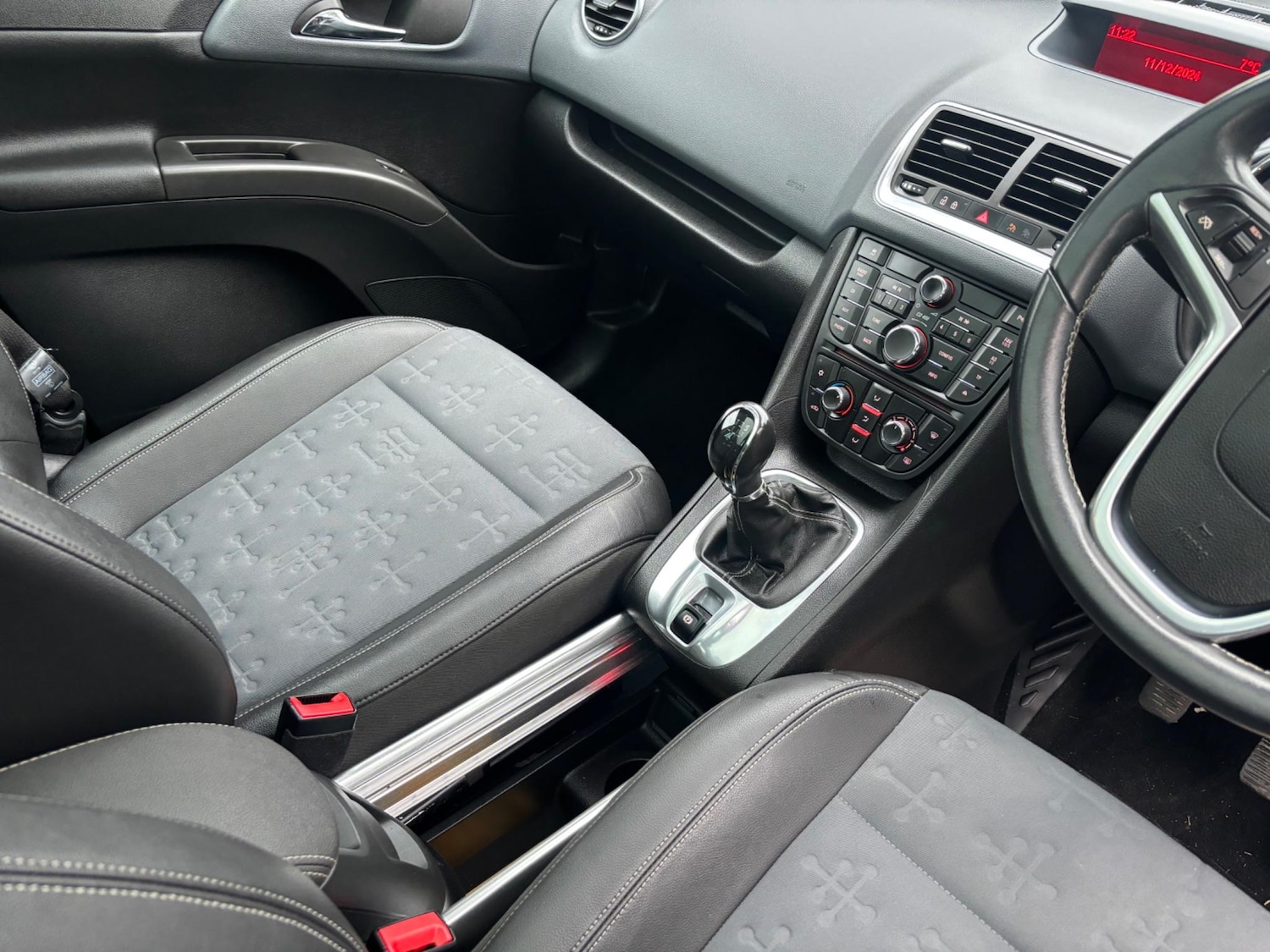 Used Vauxhall Meriva 2013 for sale - 76282917: Photo 68