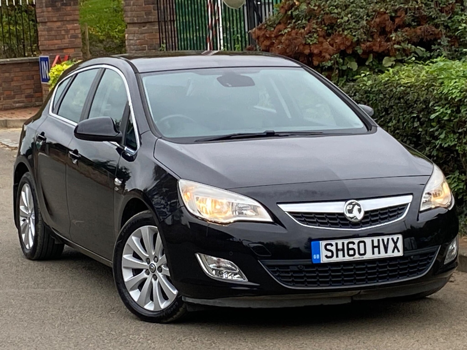 Used Vauxhall Astra 2010 for sale - 76307424: Photo 10