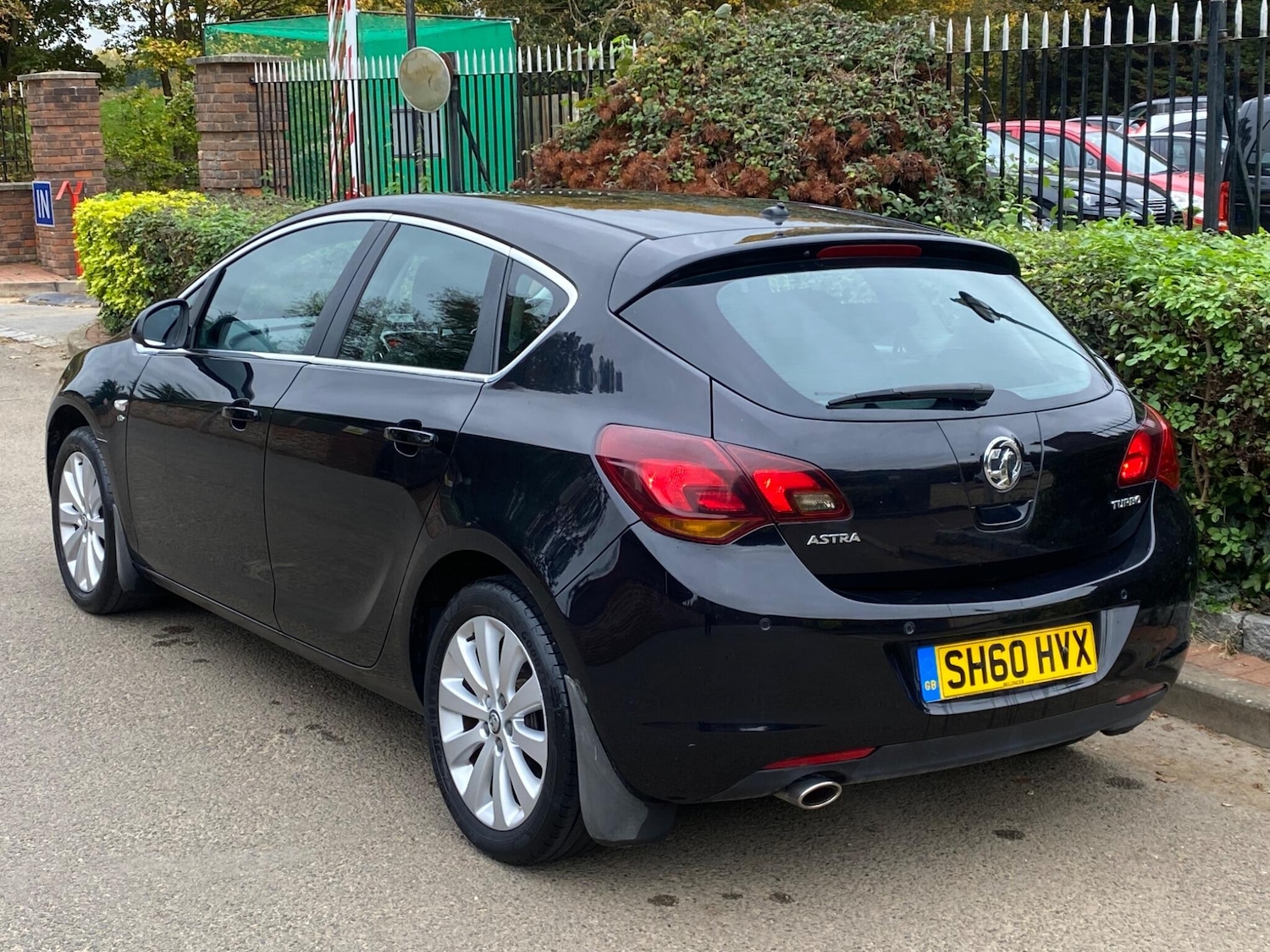 Used Vauxhall Astra 2010 for sale - 76307424: Photo 18