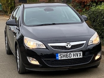 Used Vauxhall Astra 2010 for sale - 76307424: Photo