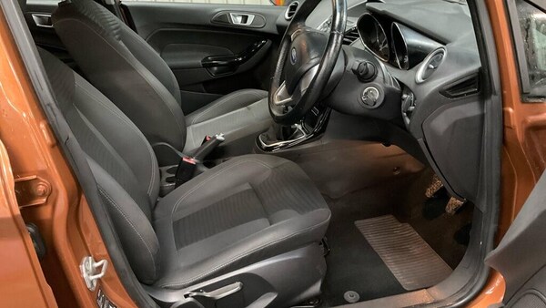 Used Ford Fiesta 2014 for sale - 76270354: Photo 8
