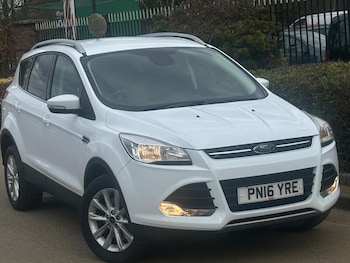 Used Ford Kuga 2016 for sale - 76122395: Photo