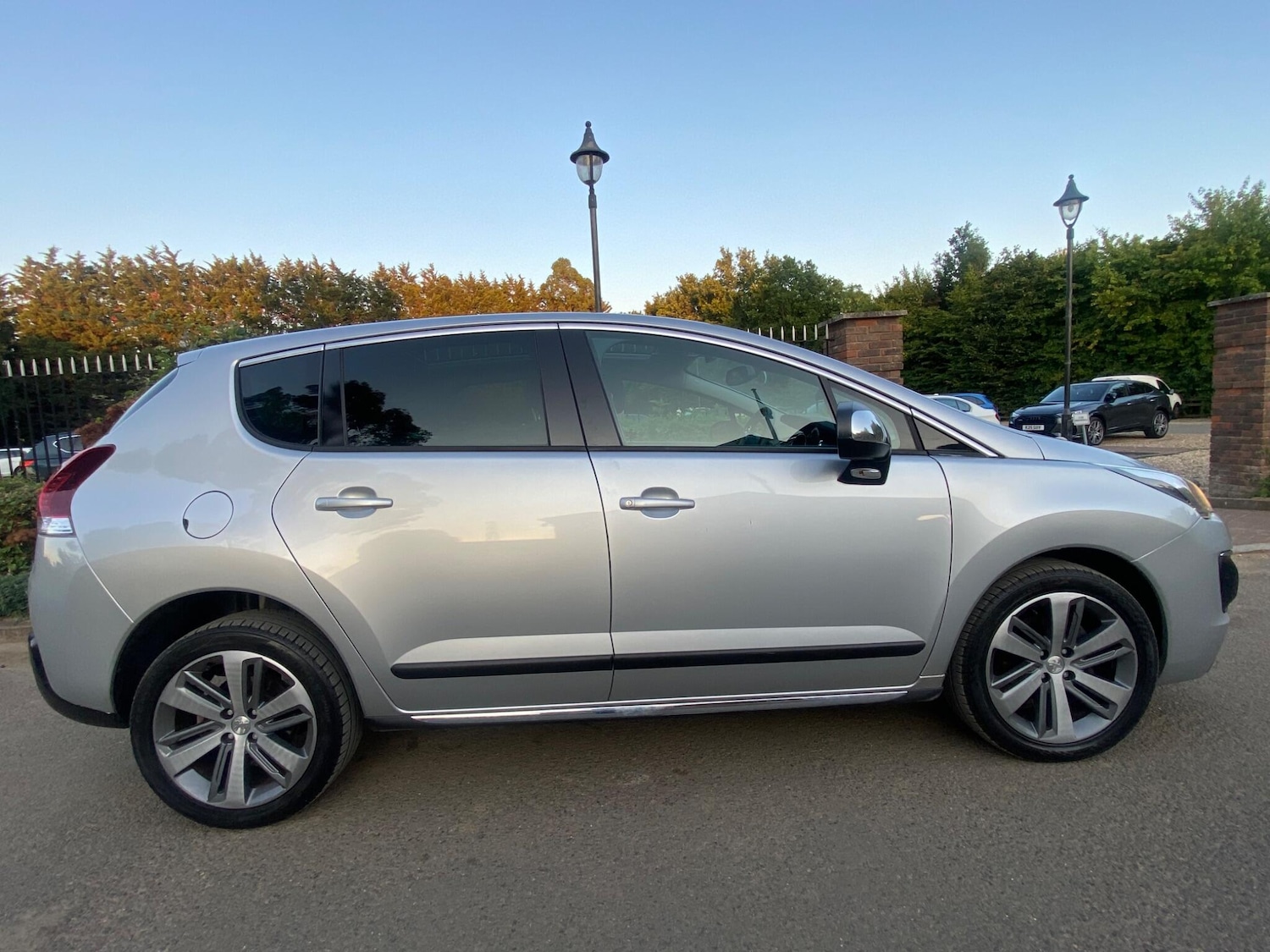 Used Peugeot 3008 2016 for sale - 76122774: Photo 11
