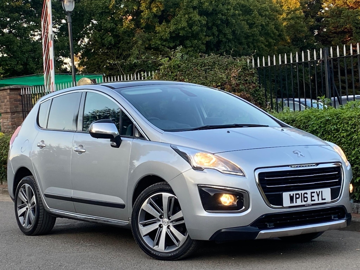 Used Peugeot 3008 2016 for sale - 76122774: Photo 24
