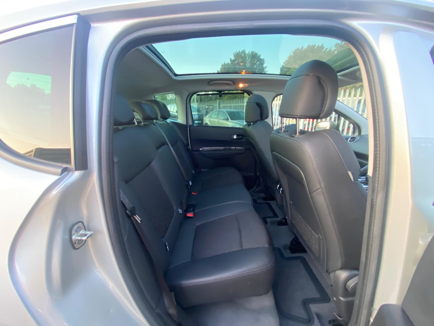 Used Peugeot 3008 2016 for sale - 76122774: Photo 37