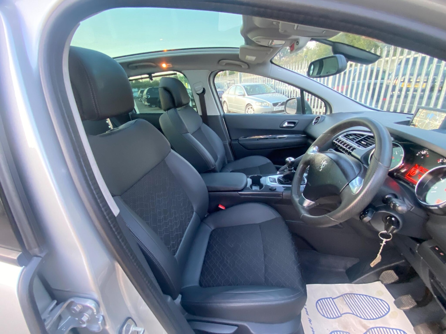 Used Peugeot 3008 2016 for sale - 76122774: Photo 39