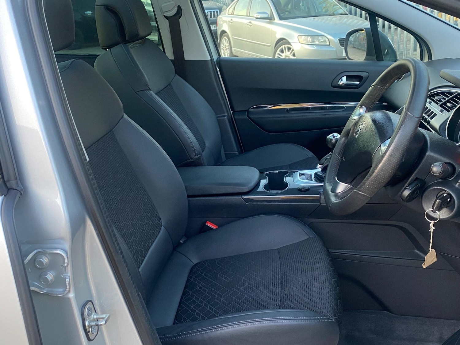 Used Peugeot 3008 2016 for sale - 76122774: Photo 43
