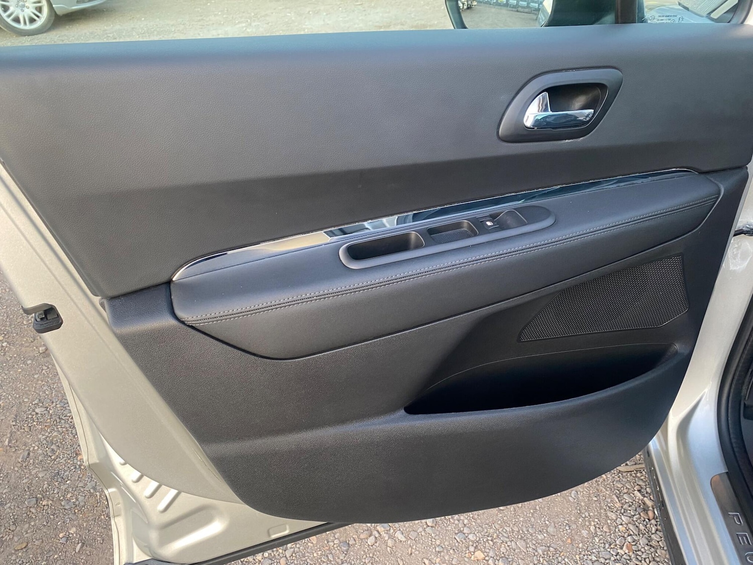Used Peugeot 3008 2016 for sale - 76122774: Photo 52