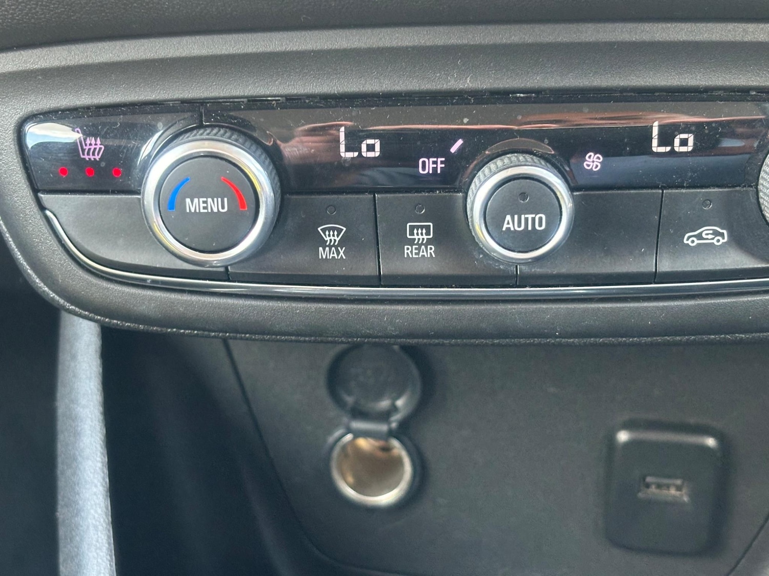 Used Vauxhall Crossland X 2018 for sale - 76121629: Photo 30