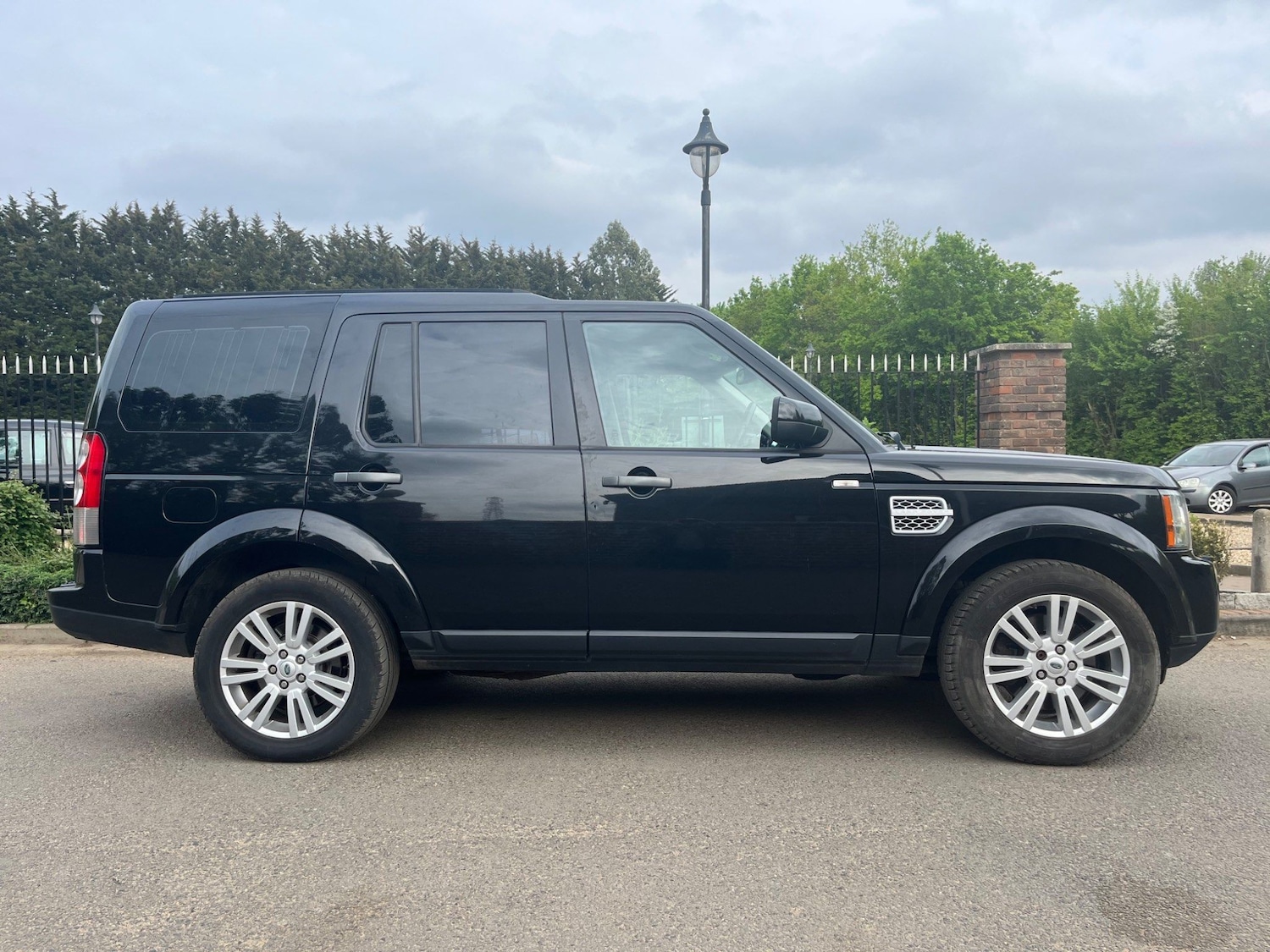 Used Land Rover Discovery 4 2012 for sale - 76123010: Photo 2