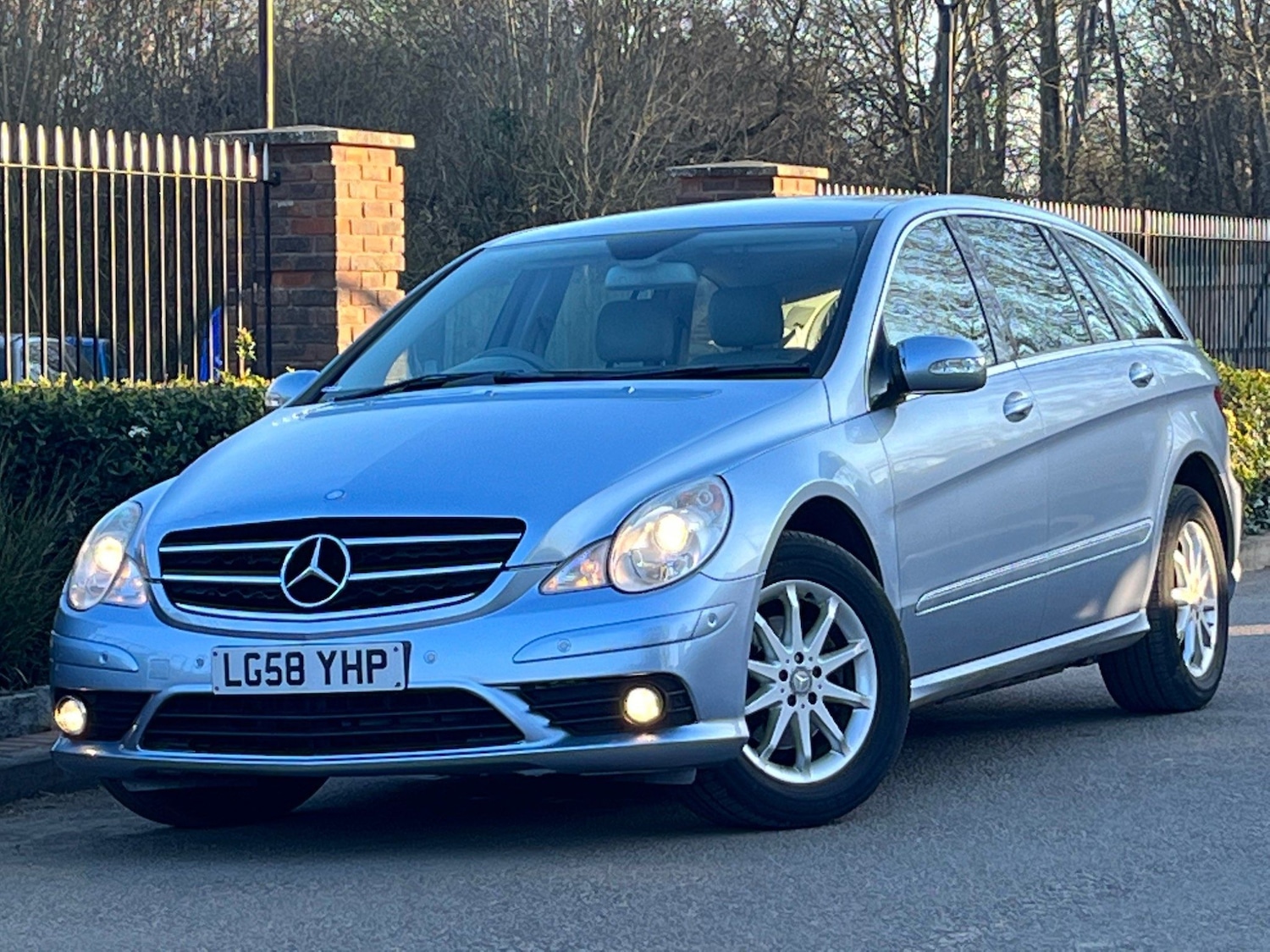 Used Mercedes-Benz R-Class 2008 for sale - 76123109: Photo 12