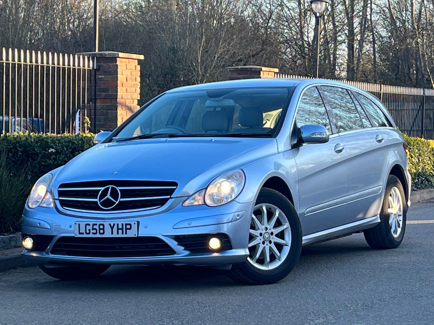 Used Mercedes-Benz R-Class 2008 for sale - 76123109: Photo 14