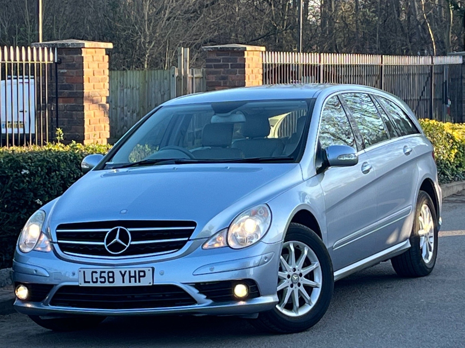 Used Mercedes-Benz R-Class 2008 for sale - 76123109: Photo 16
