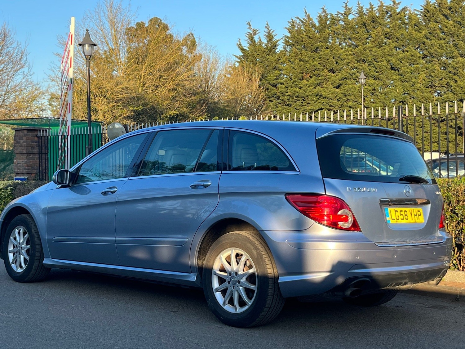 Used Mercedes-Benz R-Class 2008 for sale - 76123109: Photo 18