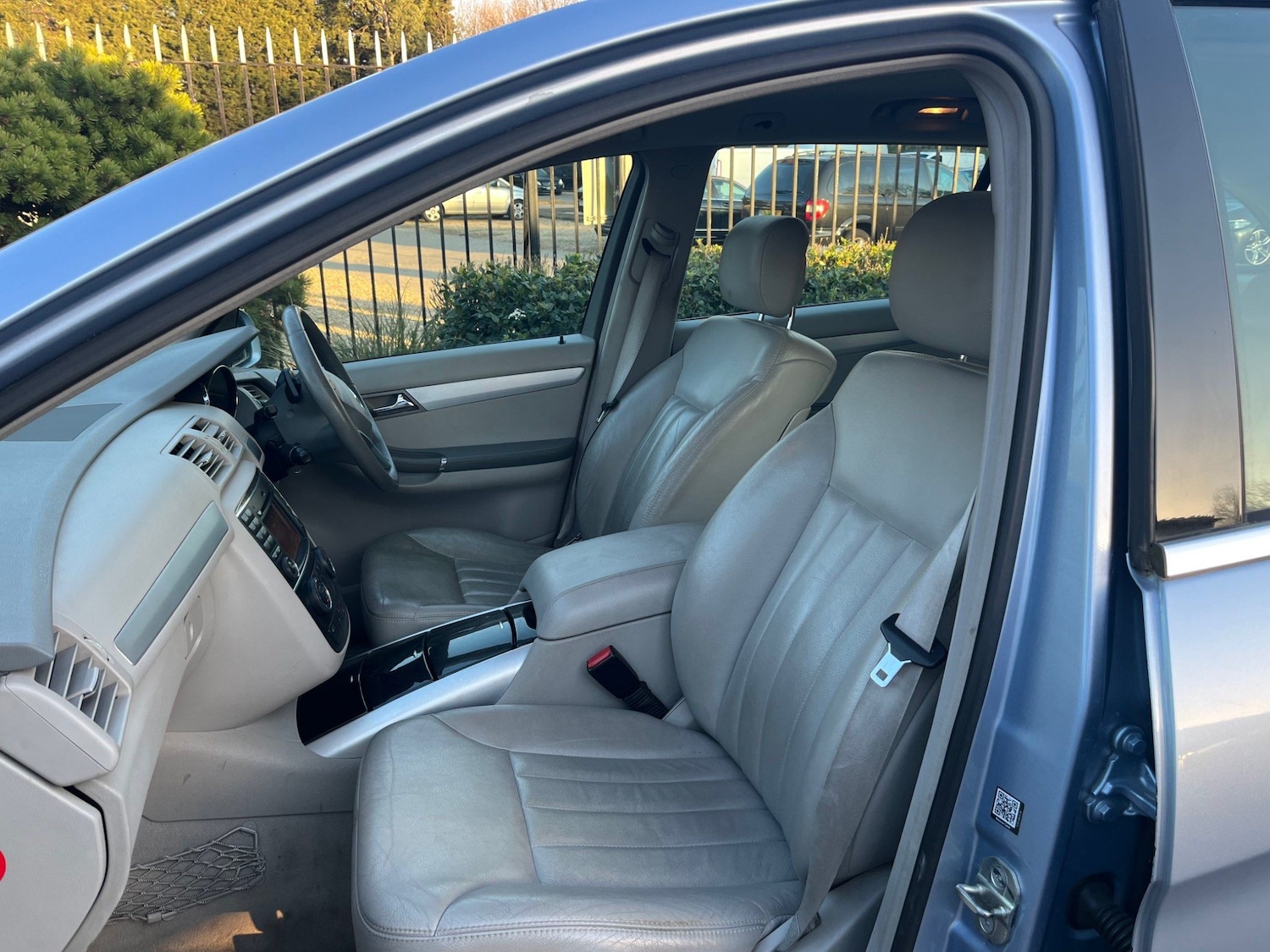 Used Mercedes-Benz R-Class 2008 for sale - 76123109: Photo 24