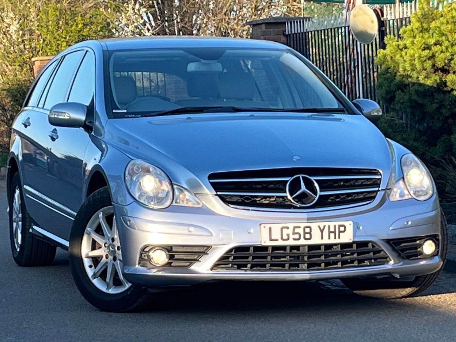 Used Mercedes-Benz R-Class 2008 for sale - 76123109: Photo 3