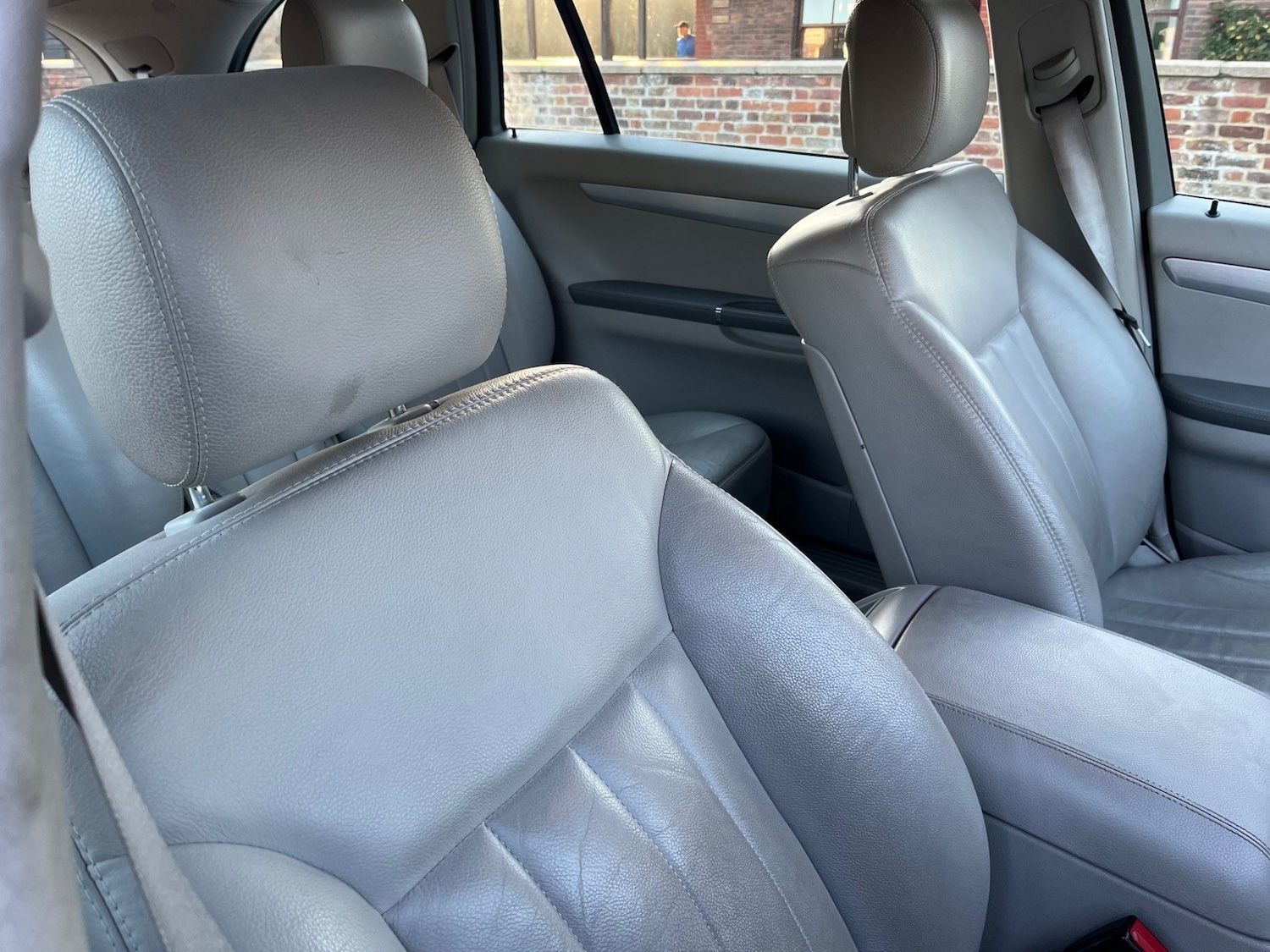 Used Mercedes-Benz R-Class 2008 for sale - 76123109: Photo 30