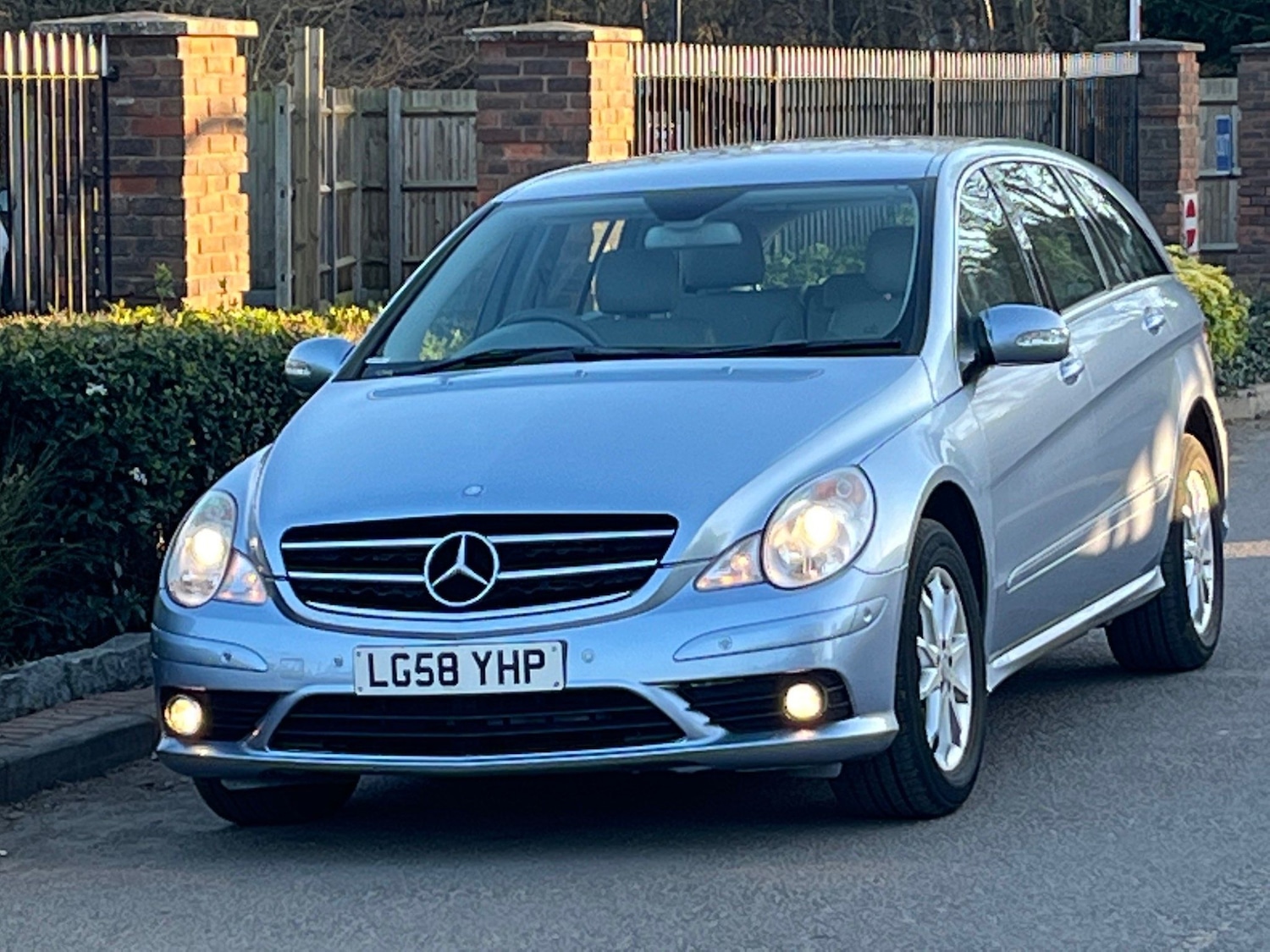 Used Mercedes-Benz R-Class 2008 for sale - 76123109: Photo 31