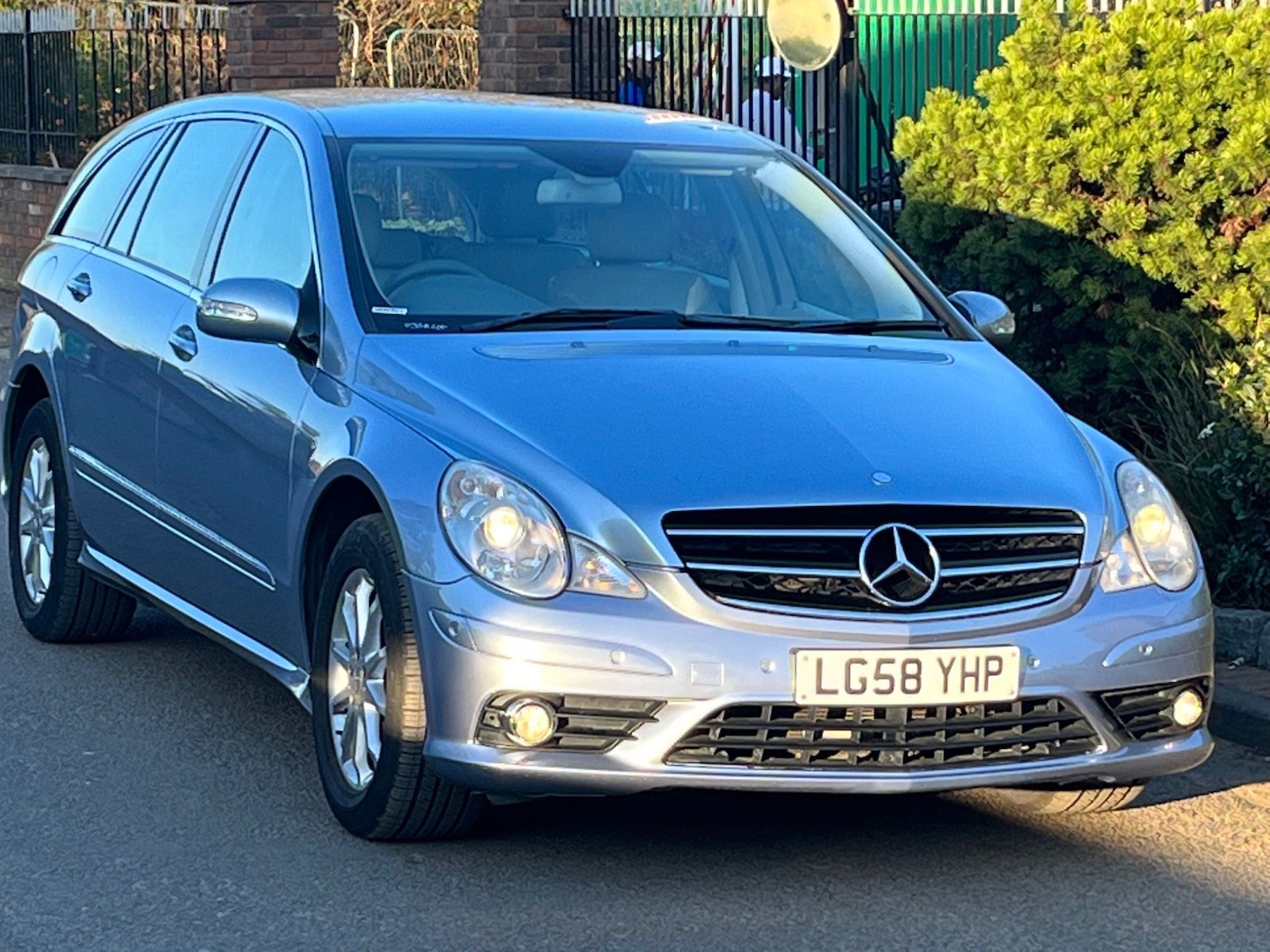 Used Mercedes-Benz R-Class 2008 for sale - 76123109: Photo 4