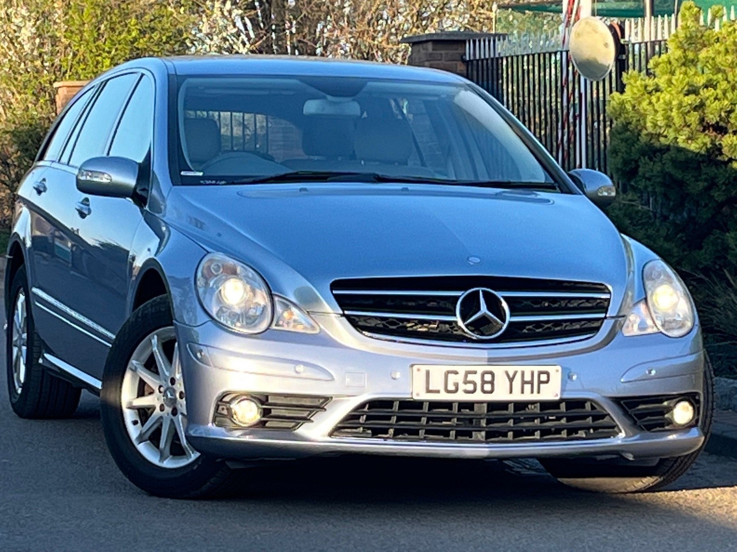 Used Mercedes-Benz R-Class 2008 for sale - 76123109: Photo 48