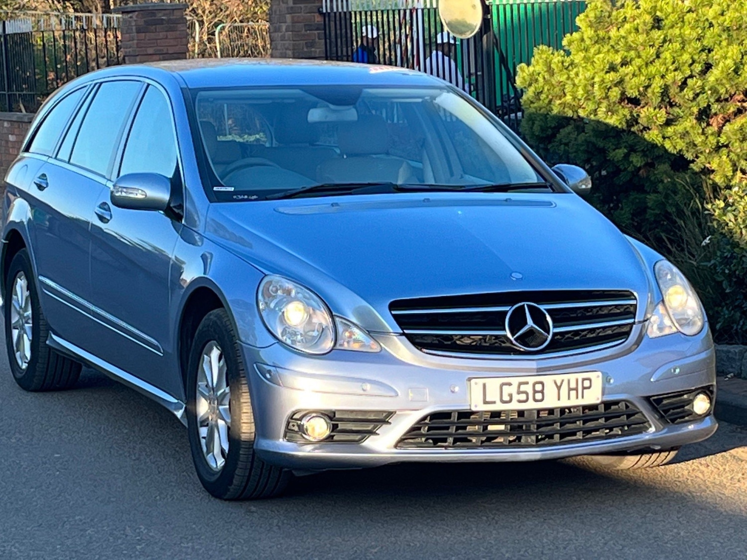 Used Mercedes-Benz R-Class 2008 for sale - 76123109: Photo 51