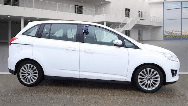 Used Ford Grand C-Max 2015 for sale - 76121612: Photo 5