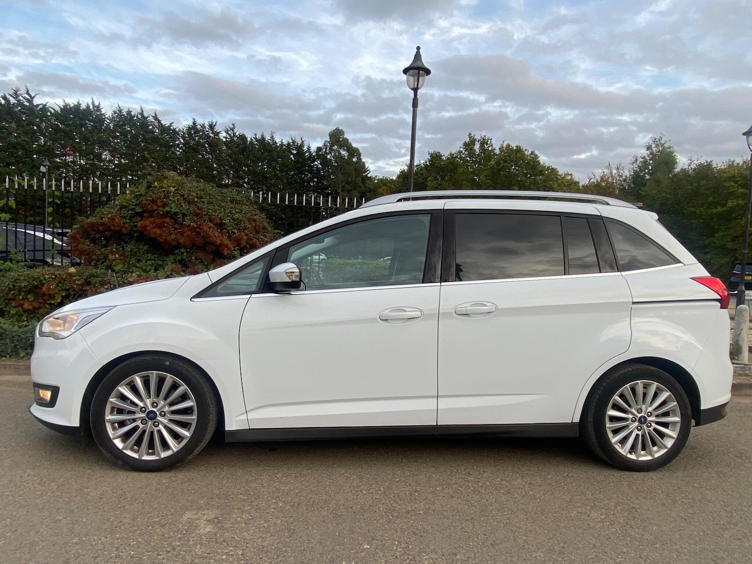 Used Ford Grand C-Max 2016 for sale - 76121865: Photo 17