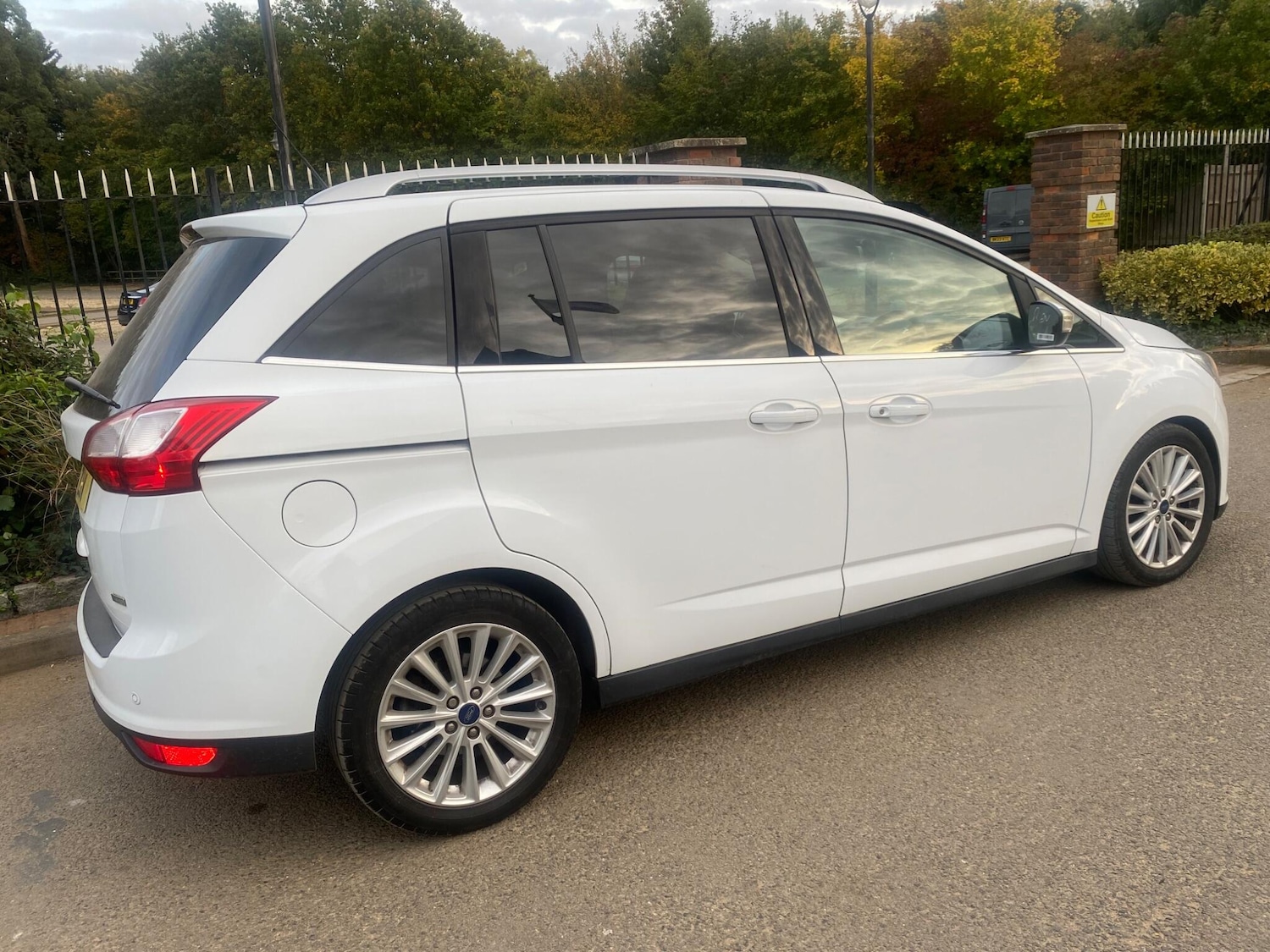 Used Ford Grand C-Max 2016 for sale - 76121865: Photo 28