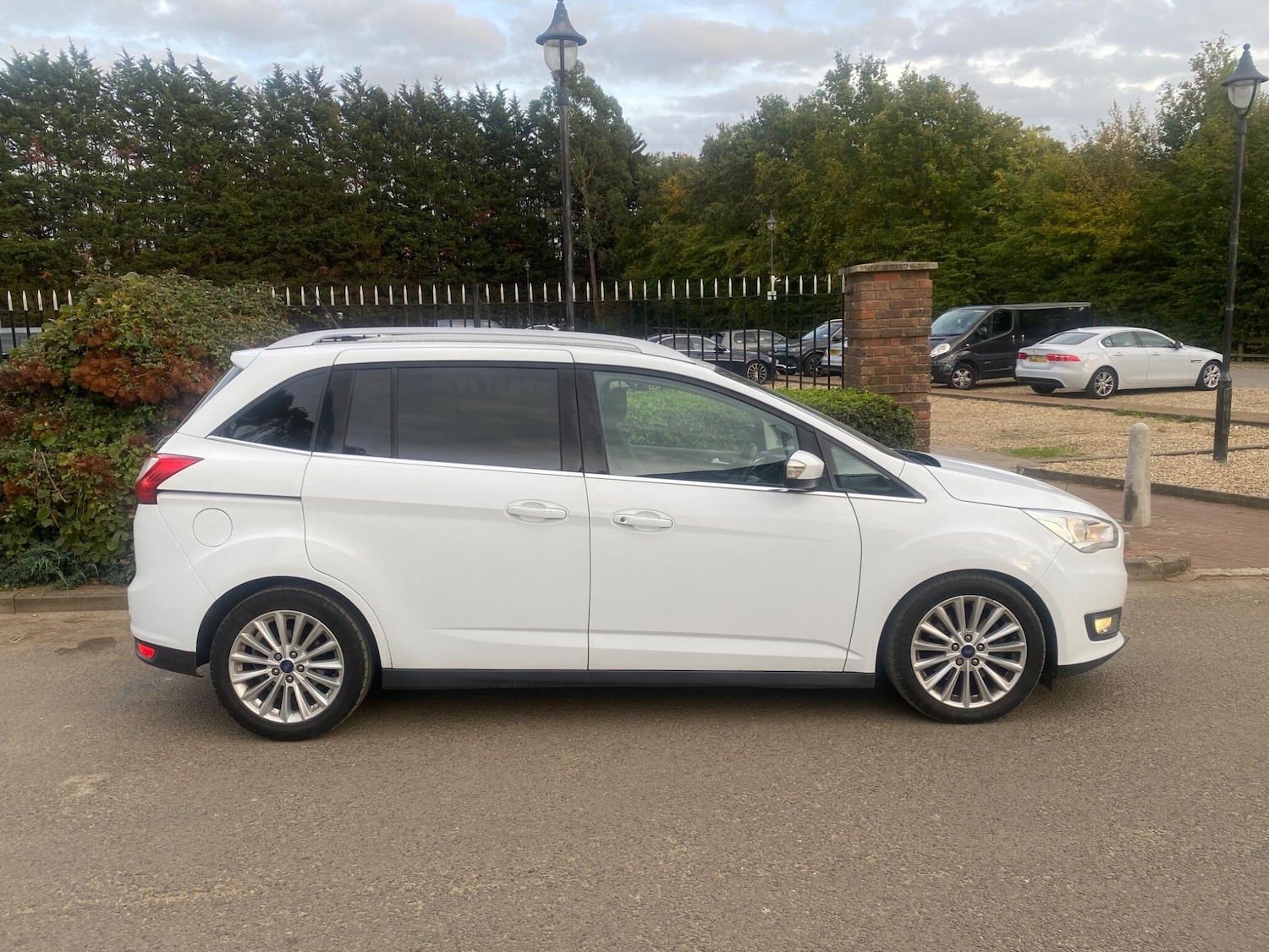 Used Ford Grand C-Max 2016 for sale - 76121865: Photo 30