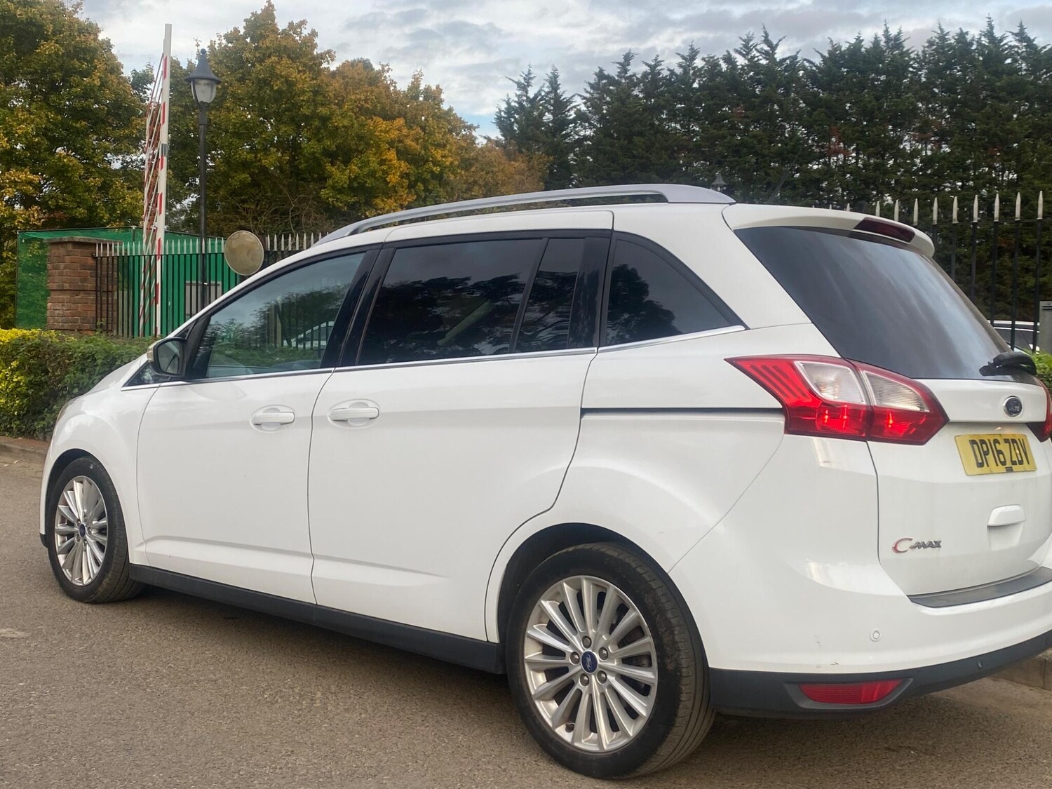 Used Ford Grand C-Max 2016 for sale - 76121865: Photo 4