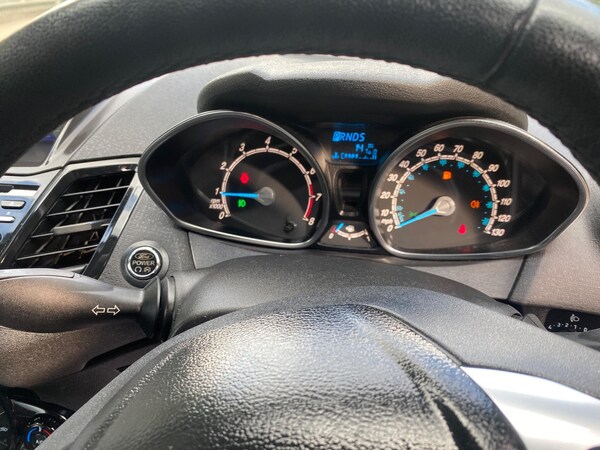 Used Ford Fiesta 2014 for sale - 76122354: Photo 51