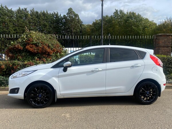 Used Ford Fiesta 2014 for sale - 76122354: Photo 6