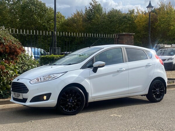 Used Ford Fiesta 2014 for sale - 76122354: Photo 95