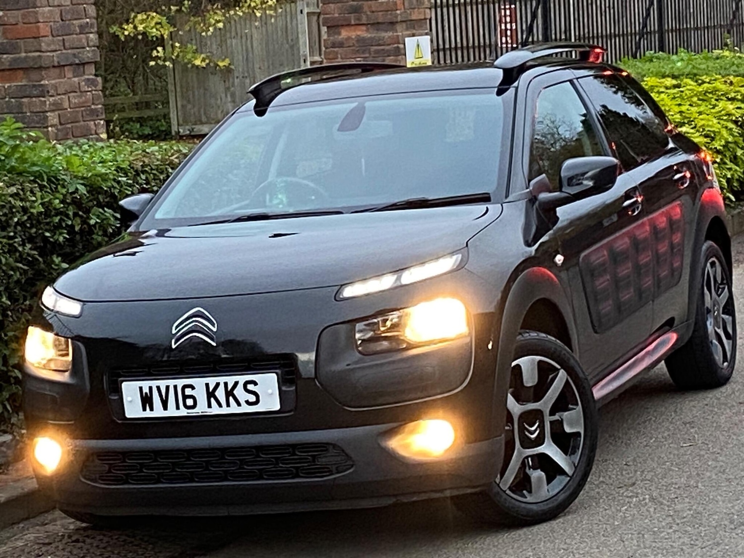 Used Citroen C4 Cactus 2016 for sale - 76597360: Photo 12