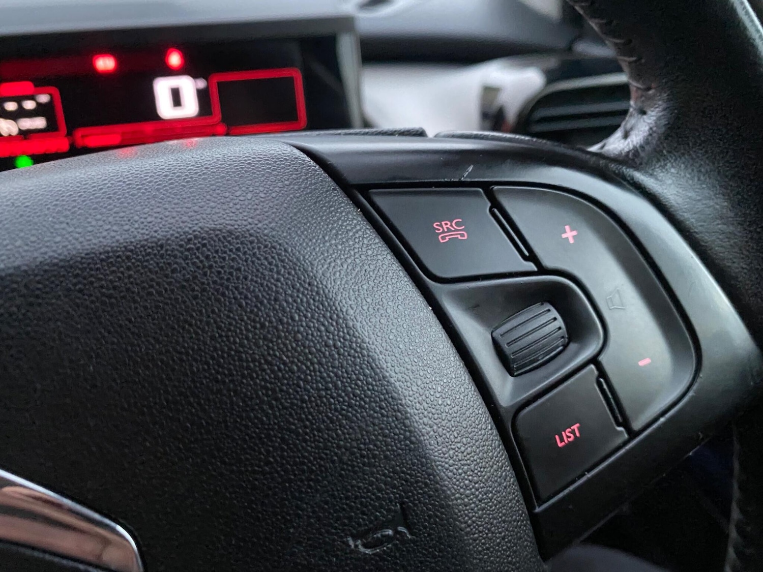 Used Citroen C4 Cactus 2016 for sale - 76597360: Photo 33