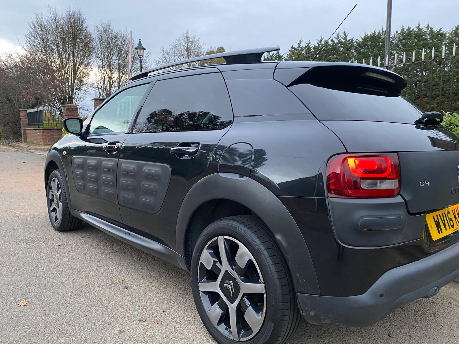 Used Citroen C4 Cactus 2016 for sale - 76597360: Photo 4