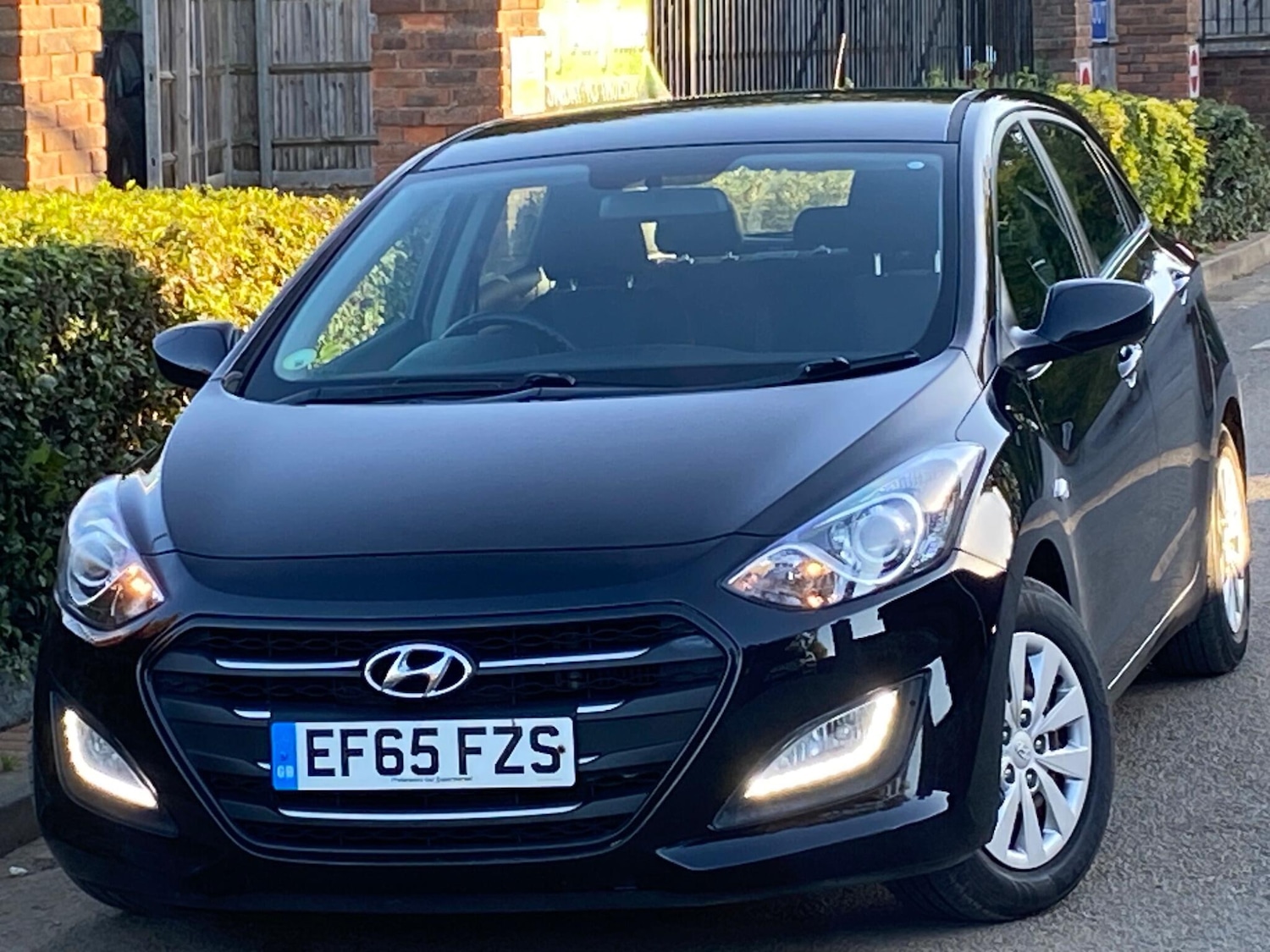 Used Hyundai i30 2015 for sale - 76122654: Photo 2